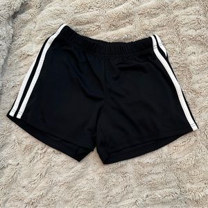 Adidas classic shorts size S
